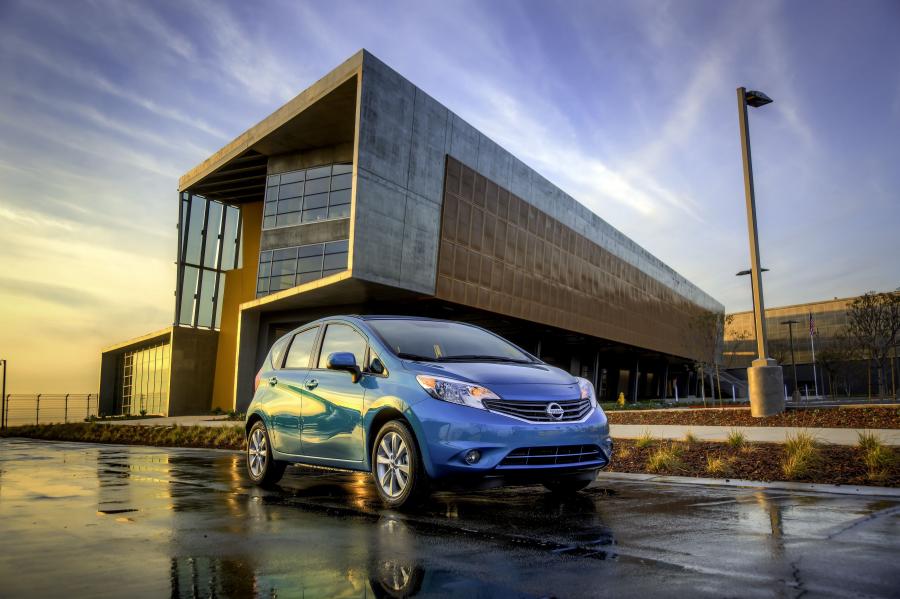  Nissan Versa Note 2014 года  (фото 100 из 137)